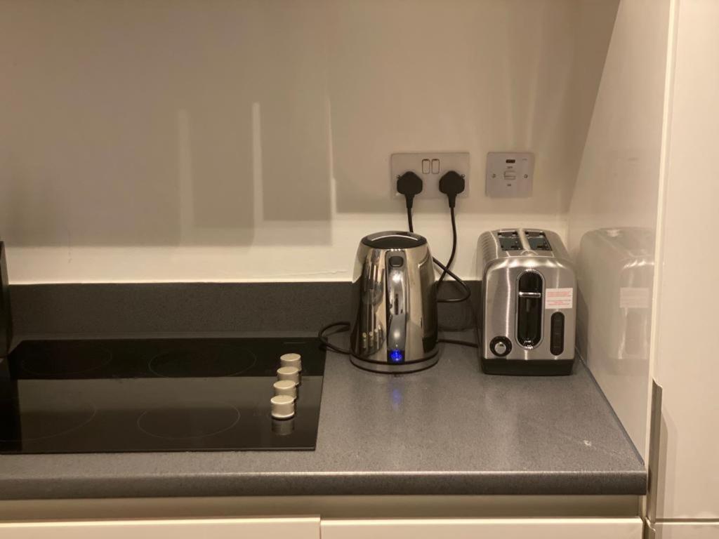 Spacious 1 Bed Relocation Apartment Free Parking, Brierley Hill Esterno foto