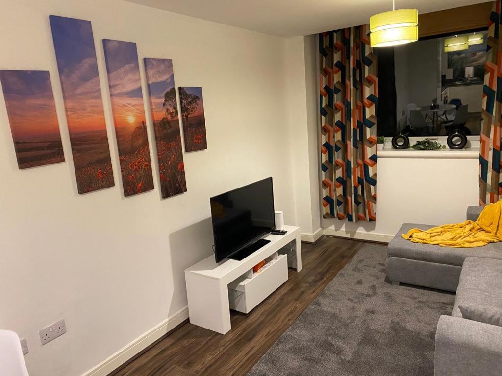 Spacious 1 Bed Relocation Apartment Free Parking, Brierley Hill Esterno foto